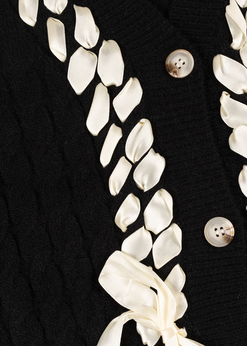 Braided Ribbon Cropped Cardigan Sweater - Image 3